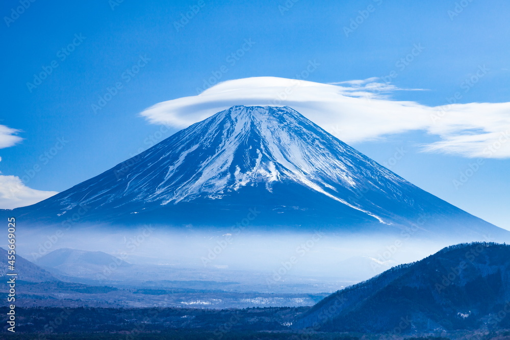 富士山と雲の写真 maxresdefault.jpg