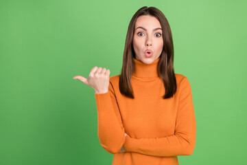 Poster - Photo portrait girl amazed stare showing empty space thumb recommend isolated pastel green color background