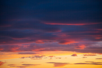 Canvas Print - Fantastic colorful sunrise with cloudy sky. Image template of textured sky.