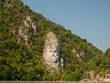 Die in Stein gemeißelte Statue des Decebalus (Dakerkönig) in der Donau in der Nähe der rumänischen Stadt Orsava.