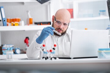 Canvas Print - Health care researchers working in life science laboratory, work for test a vaccine