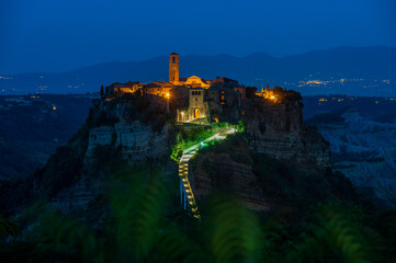 Wall Mural - Night view of the village of Civita di Bagnoregio