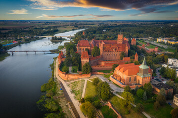 Wall Mural - Beautiful Malbork castle over the Nogat river, Poland