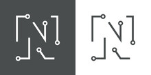 Logotipo Letra Inicial N Con Forma De Circuito Electrónico Con Lineas En Fondo Gris Y Fondo Blanco