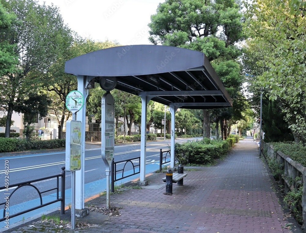 バス停風ドールベンチ バス停風ドールベンチ