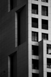 Fototapeta Tulipany - Hochhausfassade in Bauhaus-Stil aus Frankfurt am Main, Architekturfotografie