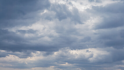 Wall Mural - Cumulus clouds with blue sky on a sunny day of summer. Beautiful cloudscape