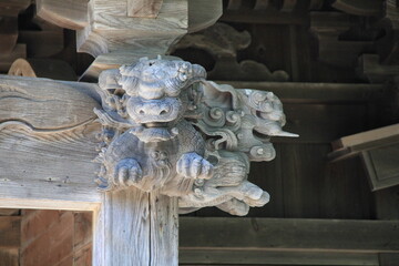 Wall Mural - 木彫の狛犬や象(社寺建築の装飾)