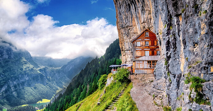 berggasthaus in den appenzeller alpen, appenzell, schweiz