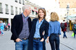 © Eyecatcher.pro/Westend61 - Mature couple walking in the city, man looking after an other woman