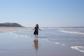 Wall Mural - walking on the beach