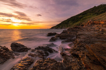 Wall Mural - sunset seascape of khao laem ya day time, rayong, thailand, lockdown.