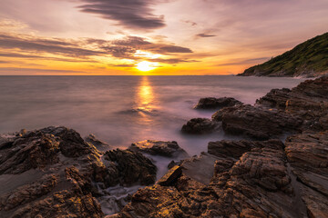 Wall Mural - sunset seascape of khao laem ya day time, rayong, thailand, lockdown.