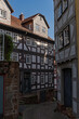 Gasse in der Altstadt von Marburg in Hessen, Deutschland