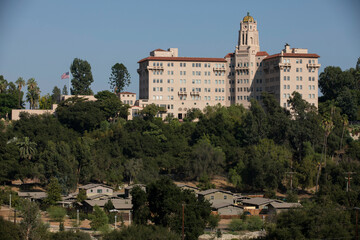 Wall Mural - Afternoon view of the historic downtown skyline of Pasadena, California, USA.