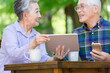 © amanaimages - タブレットPCを持つシニア夫婦