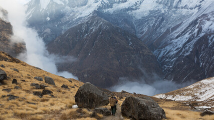 Canvas Print -  Porters walk the track ABC to Machhapuchhre Base Camp, Annapurna Conservation Area, Himalaya, Nepal