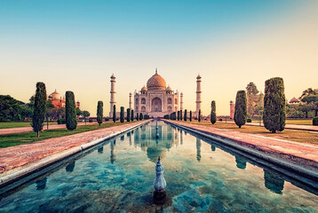 Wall Mural - Taj Mahal mausoleum in Agra, Uttar Pradesh, India