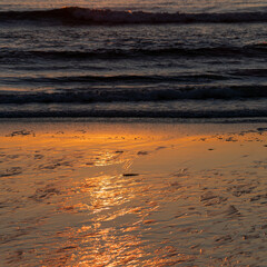 Wall Mural - Sunrise on the Old Orchard Beach in Maine during Autumn.