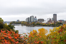 Panoramic View Of Ottawa River And Gatineau City Of Quebec In Canada. View From Major's Hill Park In Fall Season With Colorful Trees Changing Colors