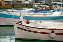 Barque Dans Le Port De Cassis