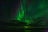 Fototapeta Tęcza - Polarlicht, Nordlicht, Aurora borealis im September auf den Lofoten
