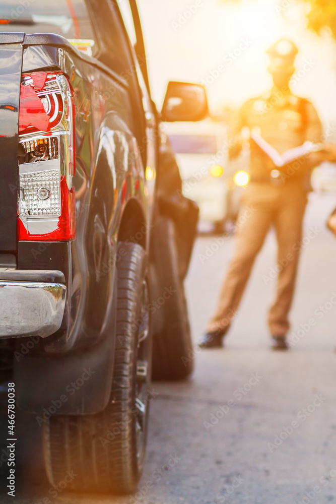 Accident, a pickup truck collided with a pickup truck and lost control ...