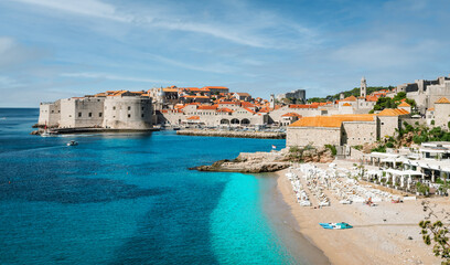 Fototapete - Beautiful beach at old town in Dubrovnik, Croatia.