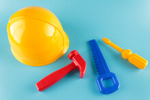 Children's Play Supplies, Tools Saw, Hammer, Screwdriver, Helmet, Builder, Carpenter