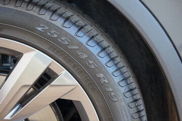 New SUV tire of the size 255/45 R19