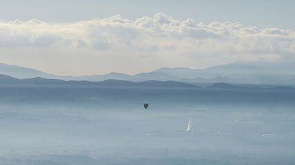 Catalunya, Osona, Plana de Vic, Sant Martí Xic, Hiking, Hot Air Ballons, Fly, Airborne, Landscape, Sky, Mountains, Mist, Blue, Outdoors, Fresh Air, Valley