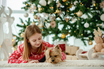 Wall Mural - Child in Christmas time