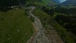 Flug über die Berge in der Schweiz