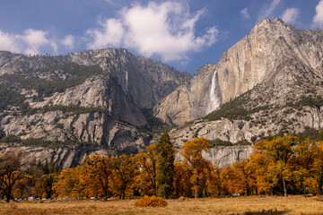 Canvas Print - Yosemite in the fall 