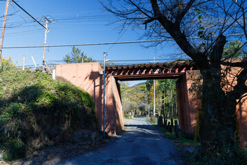 Wall Mural - 長瀞、秩父鉄道荒川橋梁の高架下トンネル