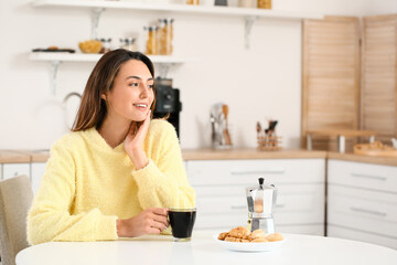 Canvas Print - Morning of beautiful woman drinking coffee at home