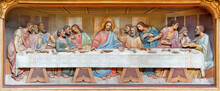 FORLÍ, ITALY - NOVEMBER 10, 2021:  The Carved Relief Of Last Supper In The Altar Of Church Basilica Di San Pellegrino Laziosi  After Leonardo Da Vinci By Unknown Artist.