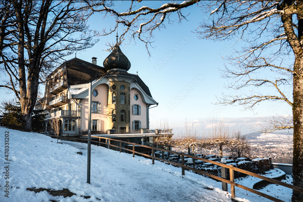 Gurten Kulm, beliebtes Ausflugsziel bei Bern, Schweiz.
Stadt, Hotel, Restaurant, Winter, Schnee, Gebäude, Architektur.