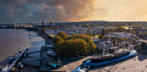 Fototapete - Panoramic aerial view of Greenwich Old Naval Academy by the River Thames and Old Royal Naval College building
