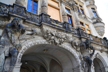 George Gate (Georgenbau), Dresden, Saxony, Germany. Warrior Sculptures On The Sides And Latin Inscription Providentiae Memor (Remember Providence) On The Middle