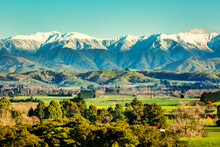 The Snow Capped Tararua Ranges Bordering The Beautiful Underrated Wairarapa Valley Taken From Ardslie Landsdown
