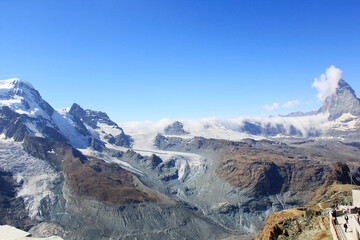 Poster - vue sur les hautes montagnes