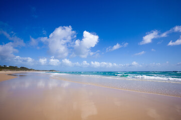 Wall Mural - looking along Home Beach towards Rocky Point, Stradbroke Island