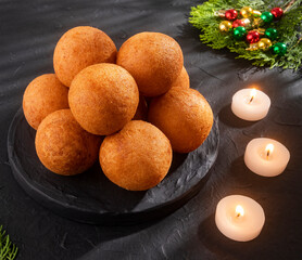 Canvas Print - Traditional Colombian buñuelo - Christmas atmosphere.