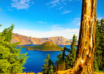 Sticker - USA, Oregon, Crater Lake National Park, Wizard Island, Crater Lake