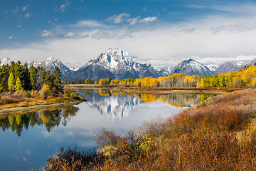 Canvas Print - Autumn view of Mt. Moran and reflection, Oxbow Bend, Grand Teton National Park, Wyoming