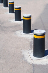 Retractable Electric Bollard Metallic, and hydraulic for the con