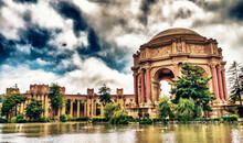The Palace Of Fine Arts In The Marina District, San Francisco