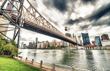 Sticker - Manhattan skyline from Roosevelt Island, New York City, USA