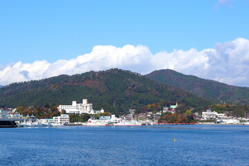 神明崎や安波山の写る気仙沼湾の風景。宮城県気仙沼市。